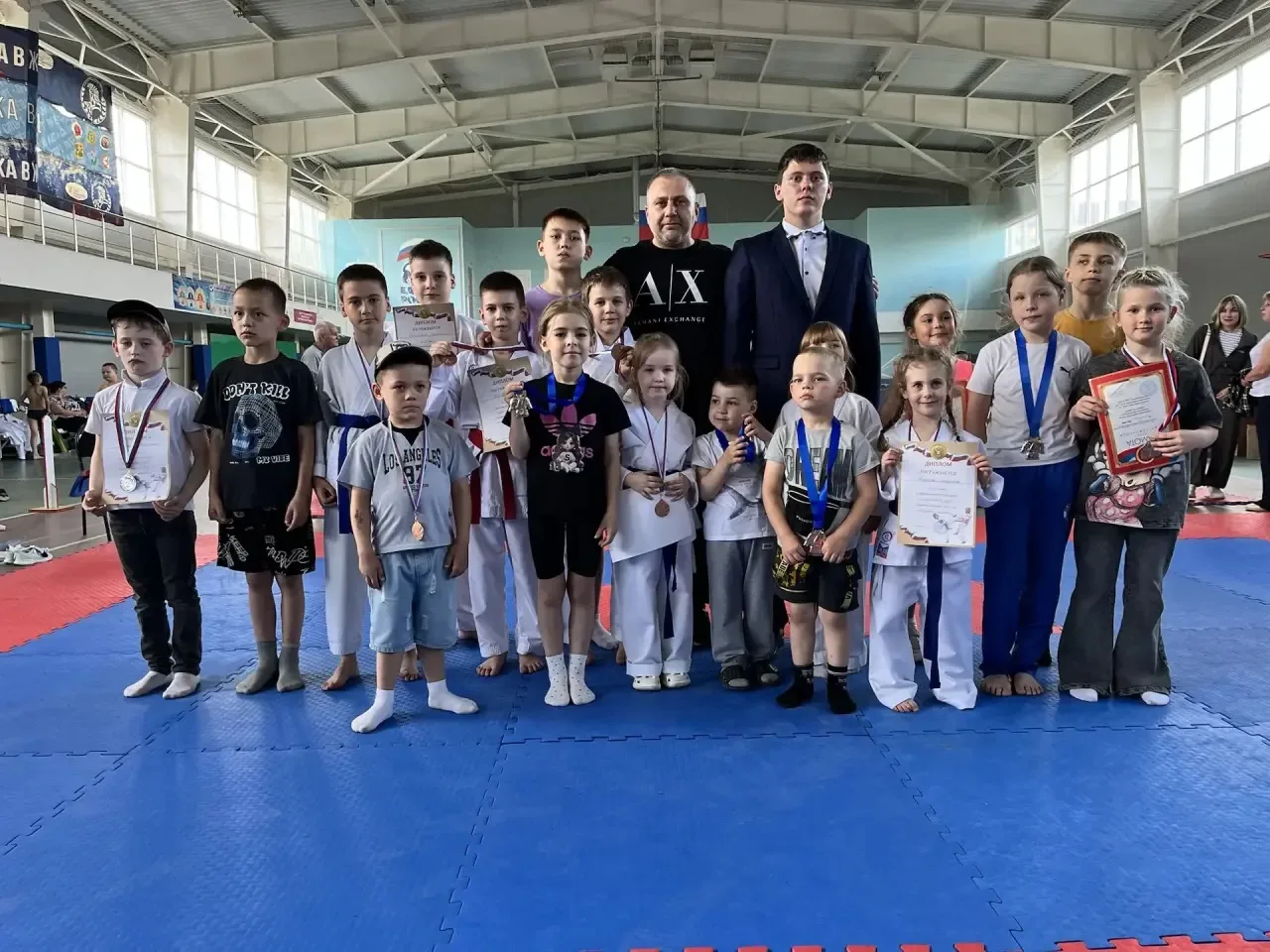 Калининские каратисты завоевали 22 медали на соревнованиях в Балашове