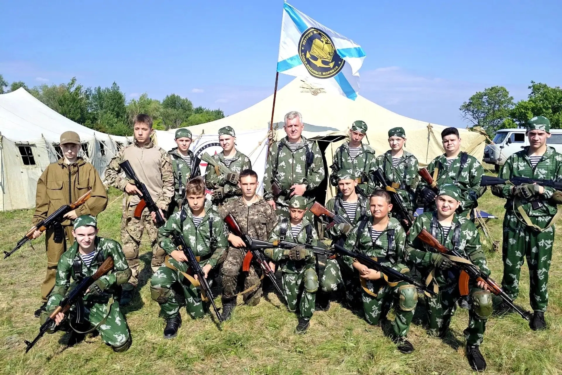Названы лучшие военно-патриотические клубы Саратовской области