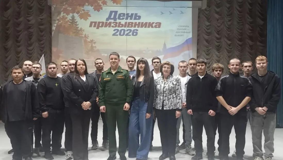 Призывников Калининского района торжественно проводили в армию